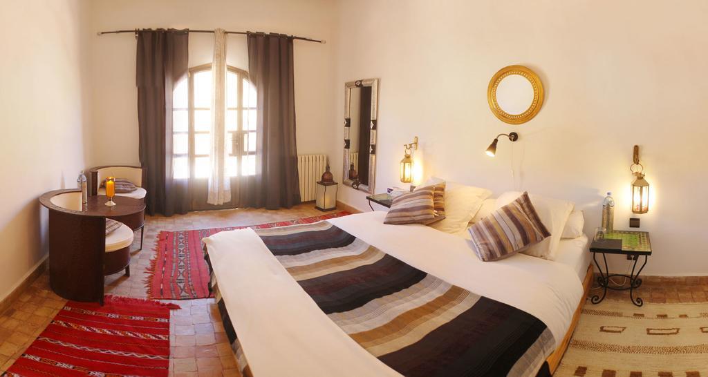 Auberge Chez Pierre Boumalne Zimmer foto